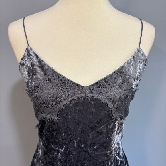 VTG Y2K Guess crushed velvet lace mini dress spaghetti strap Valentine's, size M - Picture 3 of 9